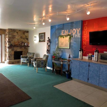 Country Hearth Inn-Iron Mountain Buitenkant foto